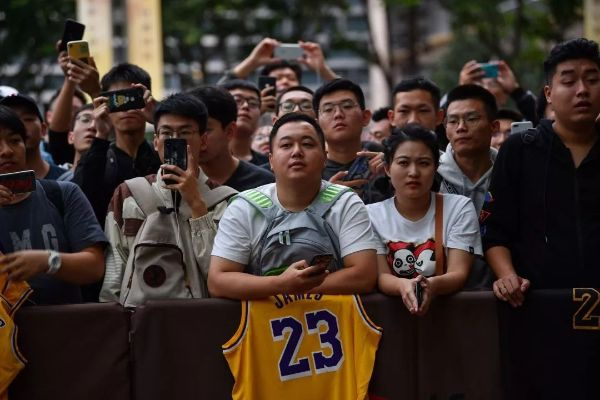 2014年NBA中国赛北京站盛况空前，球迷狂欢不止-第3张图片-www.211178.com_果博福布斯